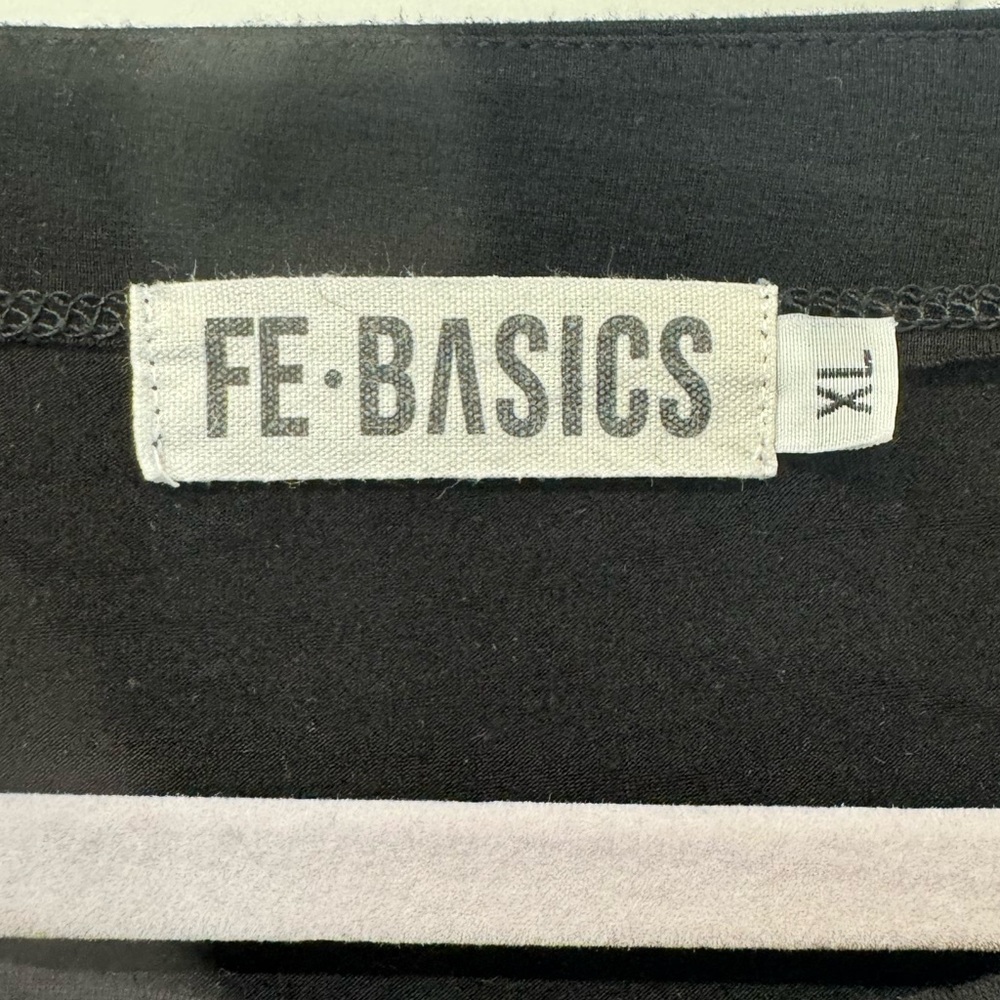 Fighting Eel FE Basics - Black 3/4 sleeve top